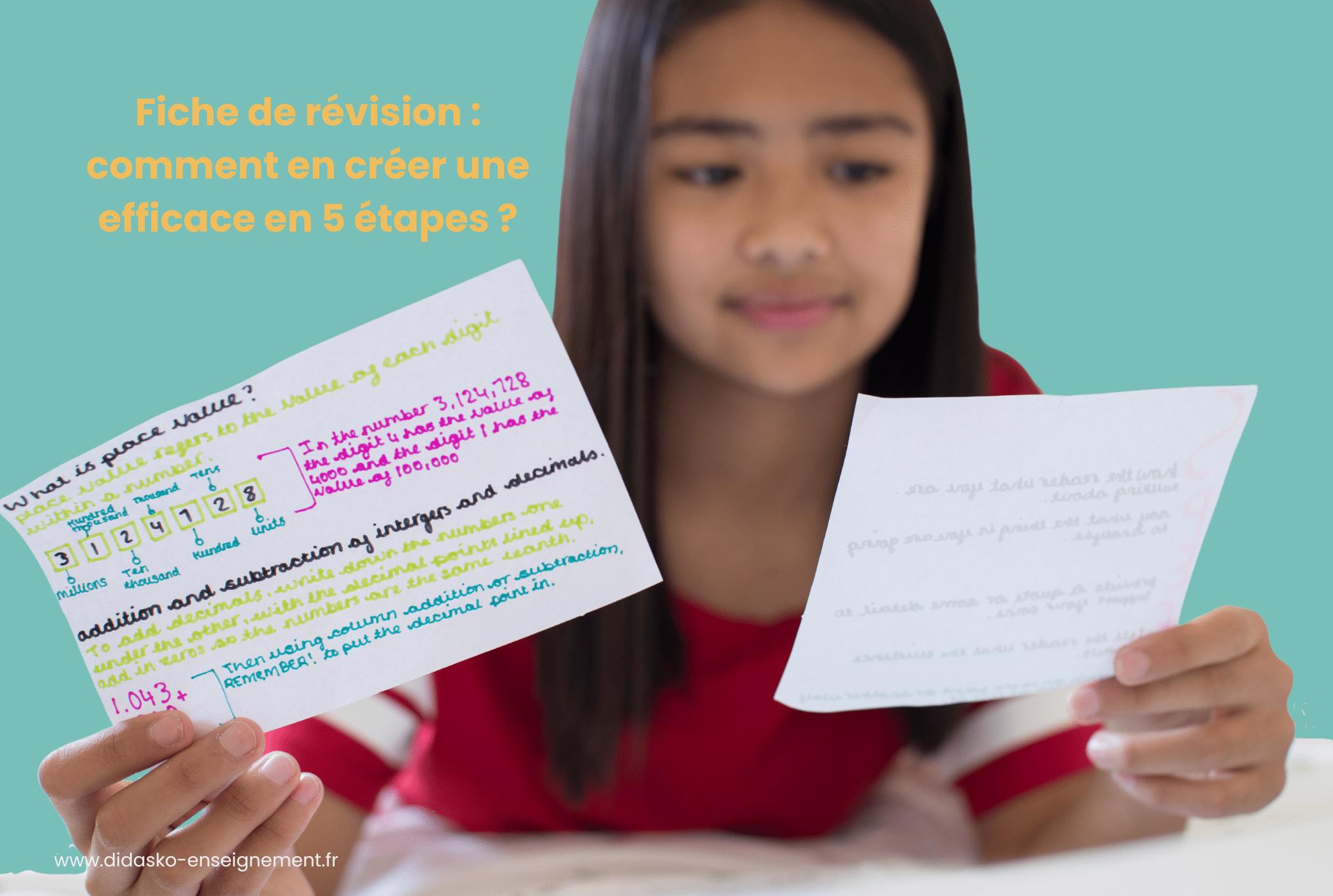 Une élève qui lit sa fiche de révision avec la phrase : fiche de révision : comment en créer une efficace en 5 étapes ?